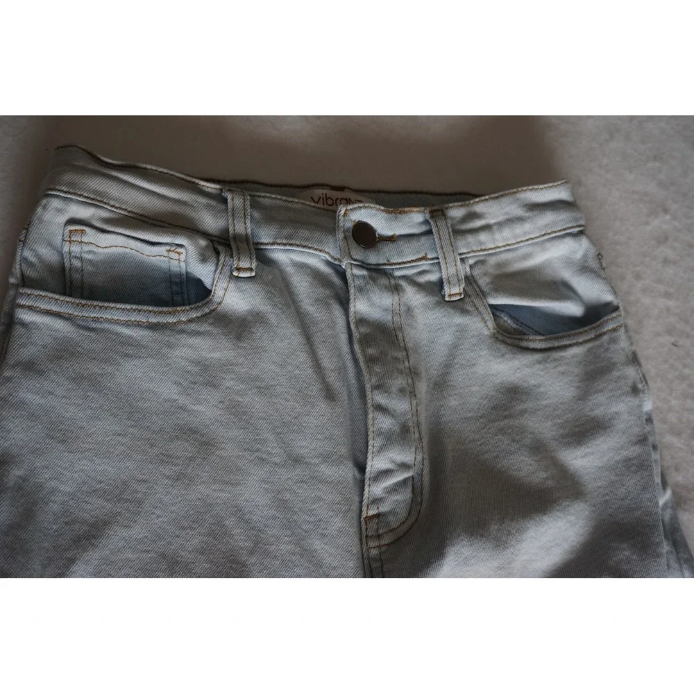 Vibrant M.i.U Light Wash Distressed High Rise Straight Leg Jeans EP1916 Size 5